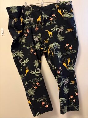 Old Navy Black Tropical Print Pixie Pants
